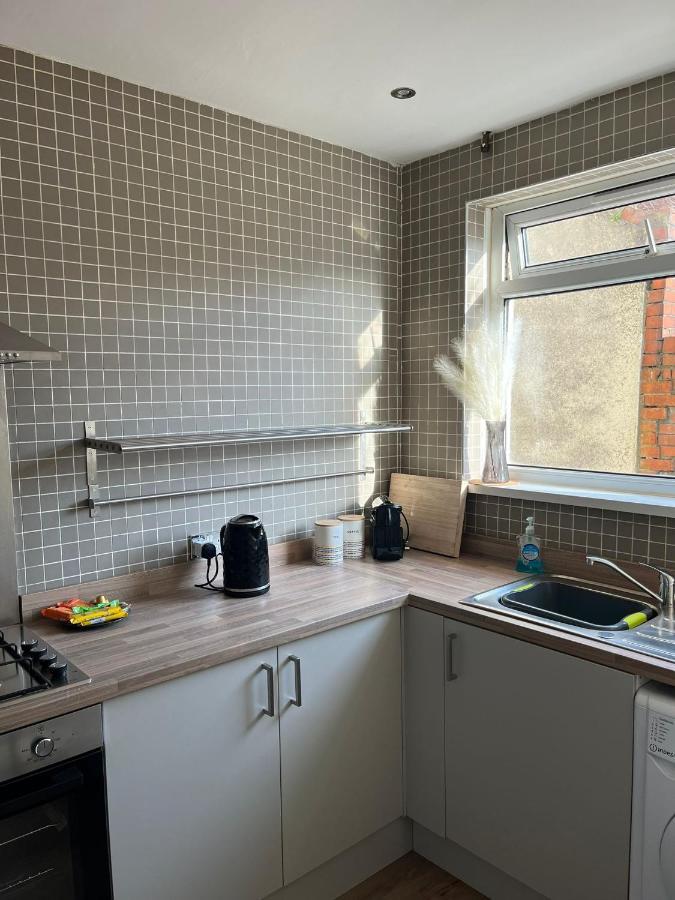 2 Bed Central Cardiff Apartment - Sleeps Five! Exterior foto